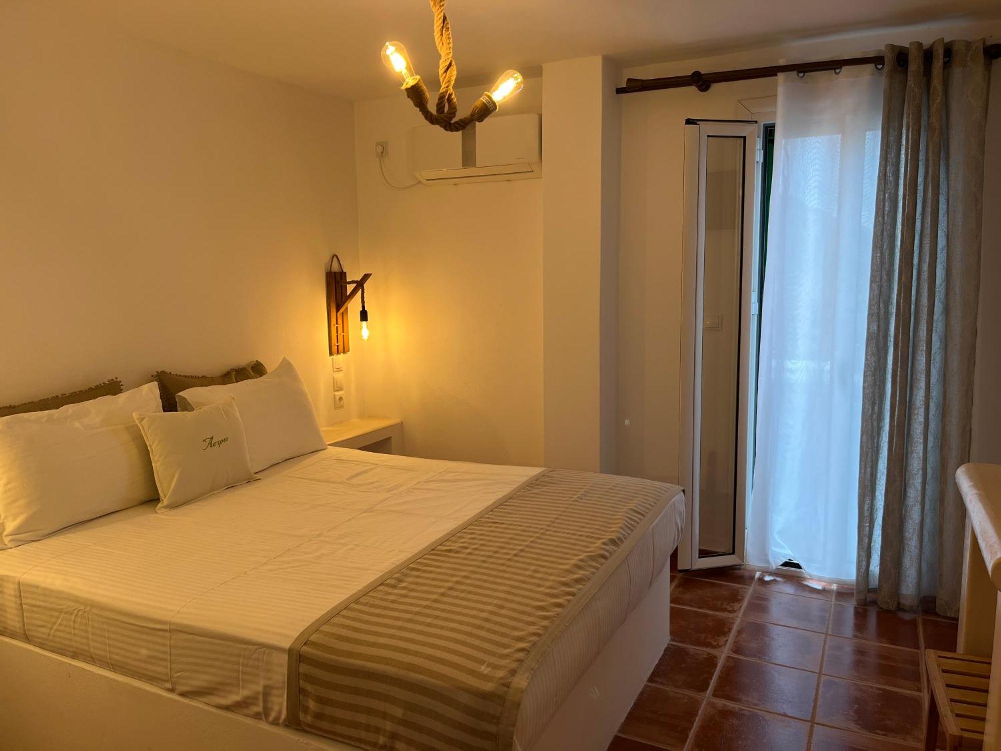 Livadi  Astrio Suites מראה חיצוני תמונה